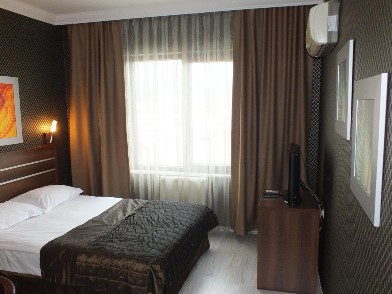 Lifos Hotel