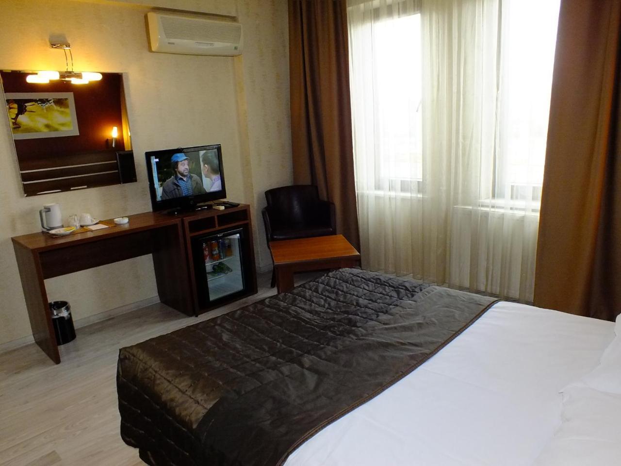 Lifos Hotel